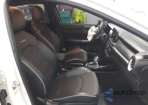 2021 Kia Forte Gt-Line из США, поврежденный, VIN 3KPF34AD3ME387571